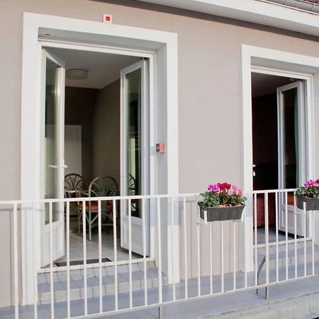 Le Flobart Hotell Le Portel Exteriör bild